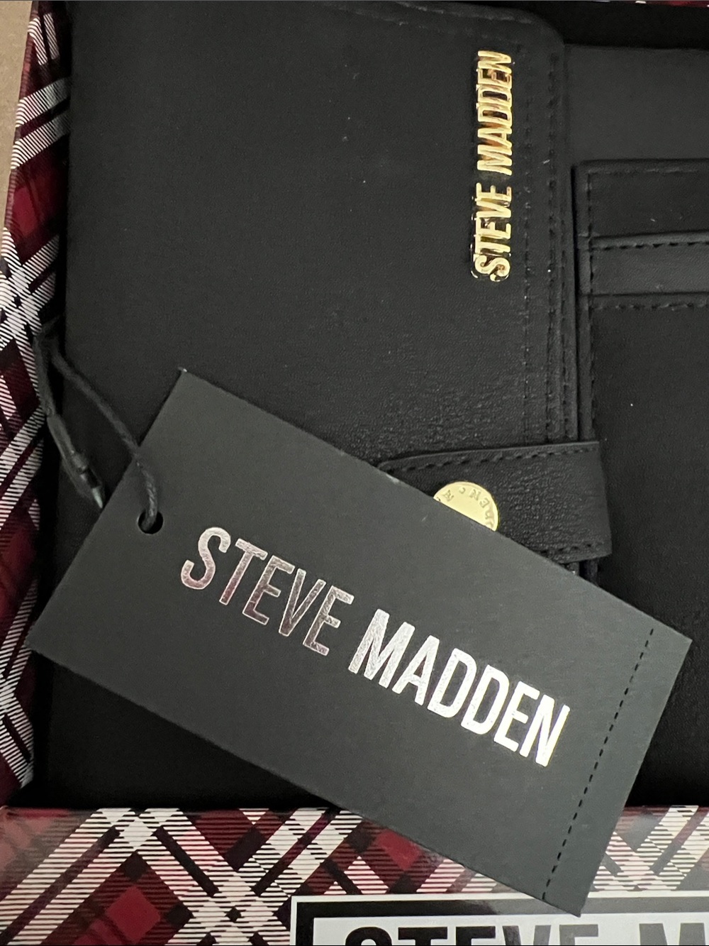 Steve Madden Black Wallet and Card Case with Gold Logo and Snap - Picture 2 of 4
